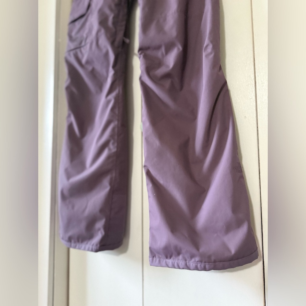 North Face Women’s Freedom Insulated Snow Pants Black Plum Purple Ski Snowboard - Picture 7 of 11